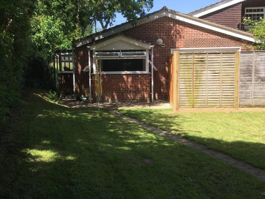 Bright And Spacious Annex Near Lymington With Private Garden 외부 사진